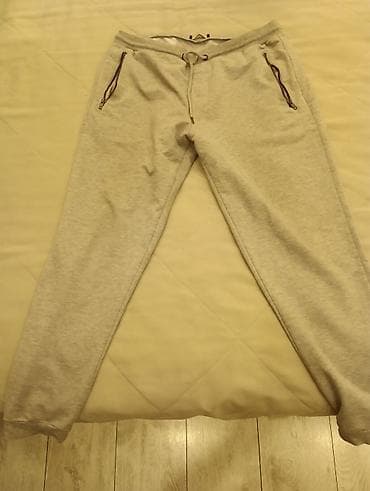 Qadın ayaqqabıları: 1 ədəd Sviter- S 2 ədəd Kopùşonlu qalın jaket(tolstovka)- XL 1 — 4