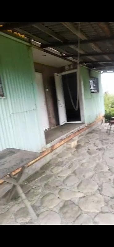 Qoşqular: Vaqon satılır.Uzunluğu 9 metr.Eni 3 metr.İki otaq və bir hamam — 2