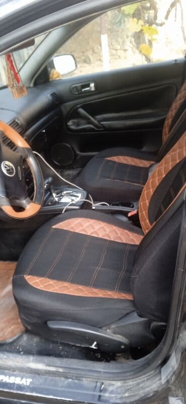 sumqayıt heyet evi type 1: Volkswagen Passat sedan - Kuzov: sedan, qara rəng - Nömrə: 90-XC-363 — 3