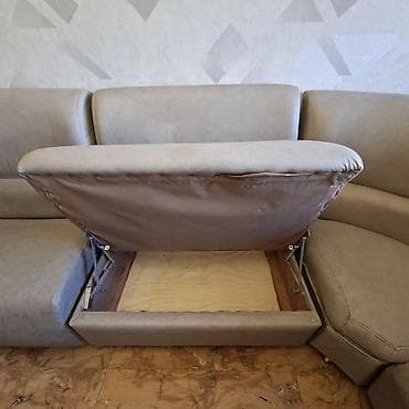 divan uzduyu: Künc divan dəsti – yumşaq süni dəri material.Təcili ev satılır — 5