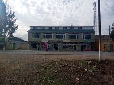 polad həşimov kucəsi həyət evləri: Obyekt satılır 825 kv. Hər bir sənədi var Kupçası var 3 mərtəbədir — 1