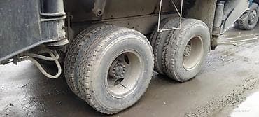 formula tekerler: ZIL əsaslı avtokran - Şassi: ZIL yük maşını, 6x4 təkər formulu - Üst — 8