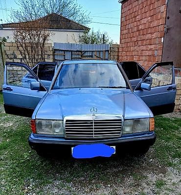 opel vectra c: Mercedes-Benz 190 (W201): 2 l | 1992 il Sedan — 1
