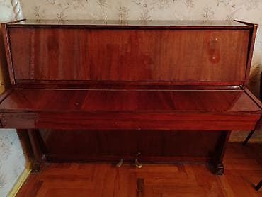 Upright pianino – “Ukraina” (СССР istehsalı) - Korpus: tünd — 2