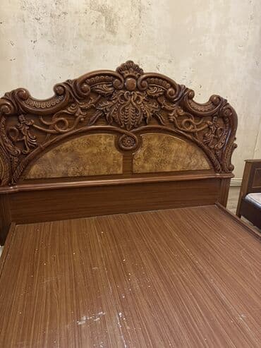 Декор и интерьер: Двуспальная кровать, Шкаф — 8