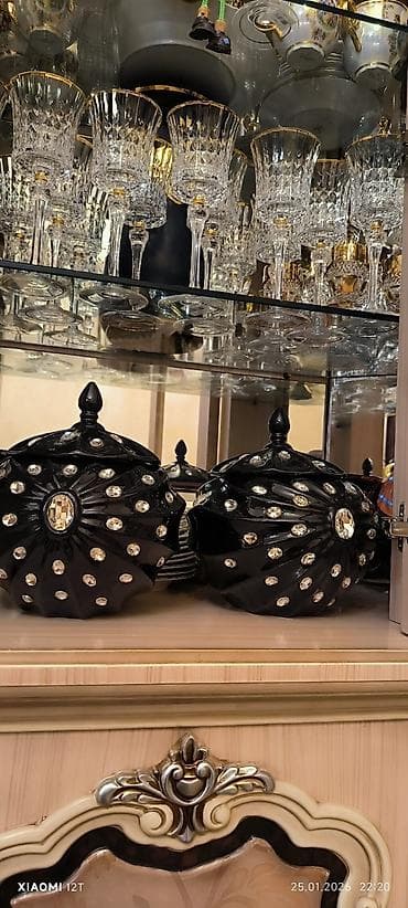 denge qabı: Qara dekorativ qapaqlı qablar (2 ədəd) - Material: keramika/porşelen — 1