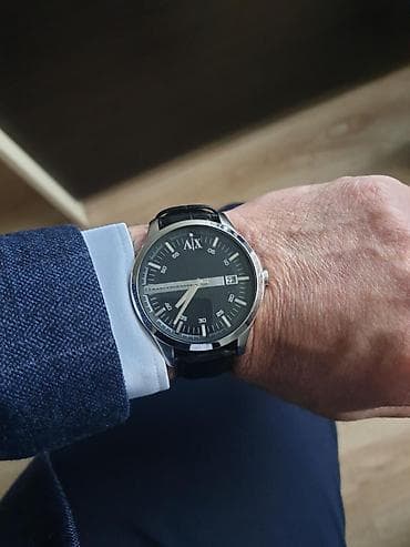 Saat Armani Exchange.ela veziyyetdedi