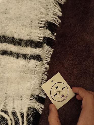 cool paltarlar: Şərf işlenmiyib etiketi ustinde Yumusaq matrialda Klokuna kimu var — 2