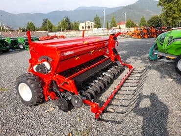 taxıl biçən kombaynlar: Taxıl səpən 28 saşnikli. Mərdanəli toxum gizlədənlərlə. Toxum gübrə — 2