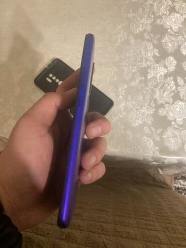 üz qırxan maşınka: Redmi 9-64gb.heç bir problemi yoxdu.telefon ustada olmuyub.nöqtə belə — 3