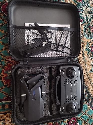 Qatlanan mini dron dəsti Xüsusiyyətlər: - Qatlanan konstruksiya