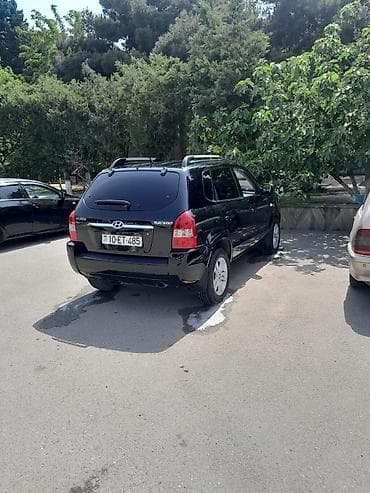 2 teker: Hyundai Tucson: 2 l | 2005 il Ofrouder/SUV — 2