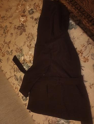 Paltolar: Qadın qış palto-su – qəhvəyi rəng, qalın parça, kapüşonlu, New yorker — 3