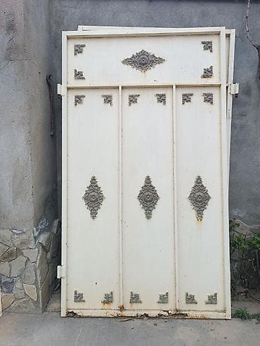 Metall qapı – dekorativ elementli - Material: qalın metaldan