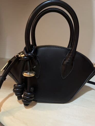 fendi çanta: Zara çanta 
Teze alınıb bir iki defe işlenib 
Sıfırdan fergsizdir — 9