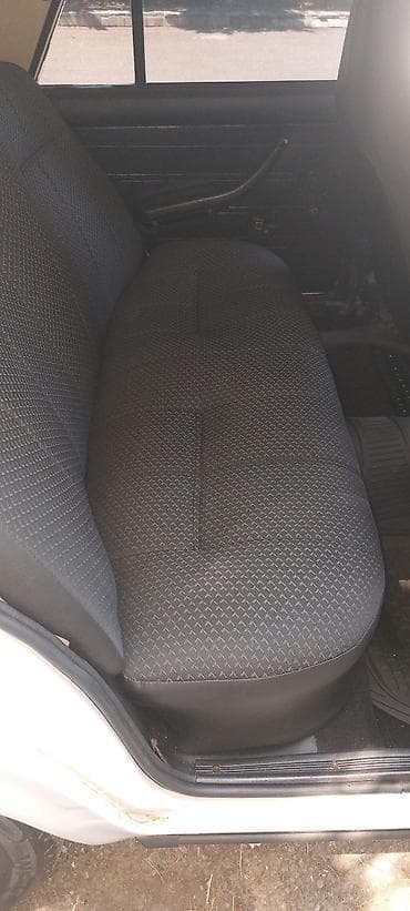 w124 salon: VAZ (LADA) 2107: 1.6 l | 2008 il 35000 km Sedan — 9