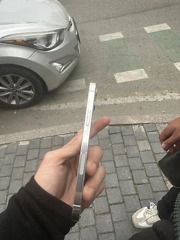 iphone 12 dubay: IPhone 12 Pro, Gümüşü — 6