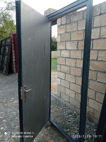 sənəd qabı: Metal giriş qapısı Eni 97sm Hündüru 2.04m, səliqəli çox az istifadə — 3