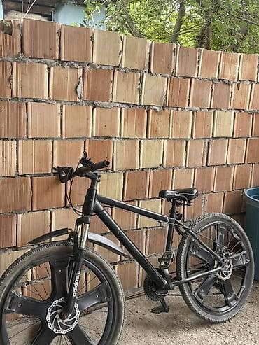 Oz velomdur 1.3 ay dir mendedir goranbiydan almisam arxa tormhz