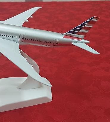 American Airlines təyyarə maketi – vitrin/masaüstü dekoru — 10
