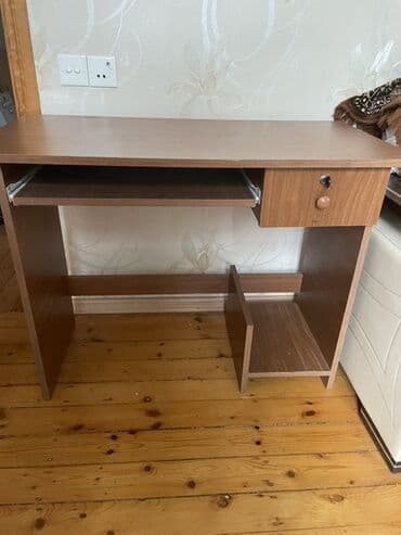 купить компьютерный стол бу: Прямой стол, С полками, С выдвижными ящиками, Ламинат текстурный — 1