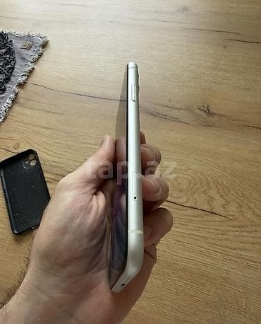 ipod classic 7: IPhone 11, 64 GB, Ağ — 3