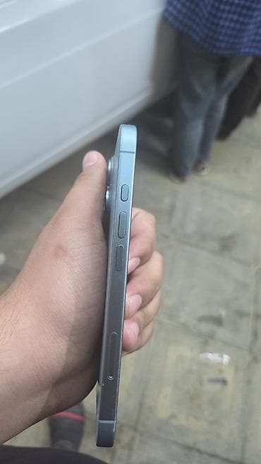 IPhone 15, Mavi