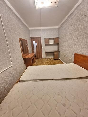 a frame ev: Kirayə verilir: 2 otaqlı mənzil - Planlaşdırma: geniş zal, ayrıca — 8