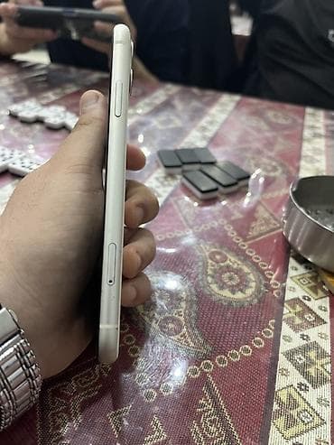 iphone 7 plus 128 gb qiymeti: IPhone 11, 128 GB, Ağ, Face ID — 4