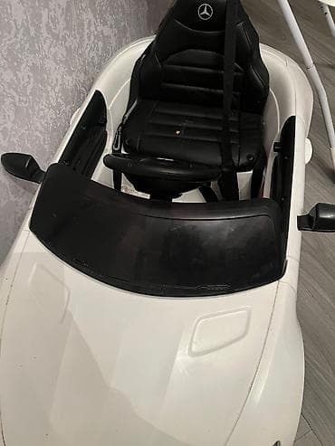 Uşaq üçün elektrikli minik maşını – Mercedes-Benz üslubunda, ağ rəng — 4