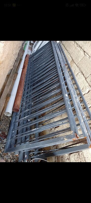 Məhəccərlər: Metaldan hazırlanmış hasar/başlıq panelləri 6 eded uzun 2.60 uzunu — 1