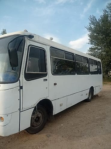 Продажа авто: Isuzu : 4.2 л | 2008 г. 150000 км Бус — 2