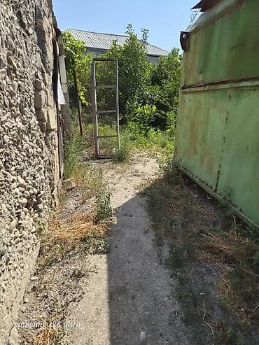 Həyətyanı torpaq sahesi 4 sot yarimdir sokar poliklinka ilr uzbruz su
