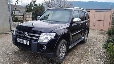 Mitsubishi: Mitsubishi Pajero (GLS) SUV - Kuzov: qara rəng, 5 qapı, yan — 2