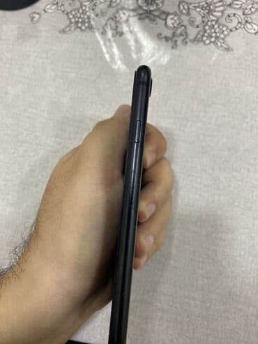 iphone 5s ucuz: IPhone SE 2020, 64 GB, Black Titanium, Barmaq izi — 3