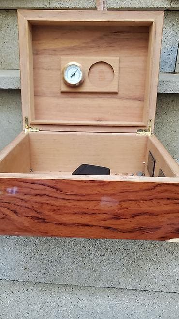 tank 3 pro max: Siqar humidoru – dekorativ qapaqlı taxta qutu - Material: daxili — 6