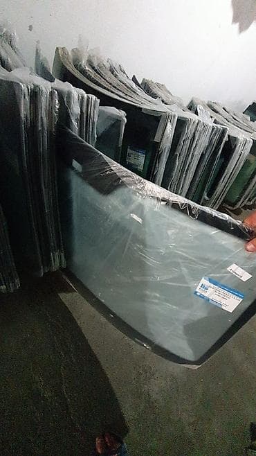 etir yaglarinin topdan satisi: Bütün növ avtomobil şüşələri və plyonkaların topdan qimətə pərakəndə — 1