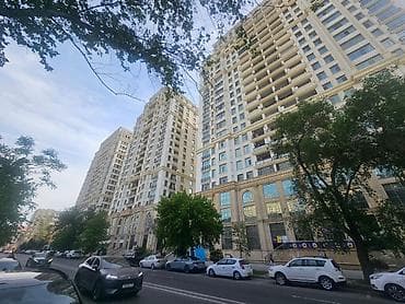 aff park: Yasamal, 3 otaqlı, Yeni tikili, m. Elmlər Akademiyası, 130 kv. m — 2