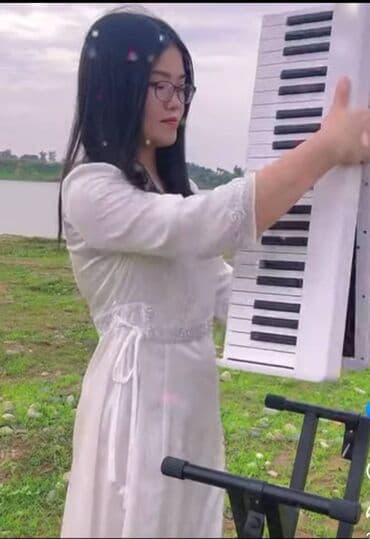 Digər: Təzədir. Qutuda. Pianino kursuna başlayanlar üçün, Fotepiano — 2