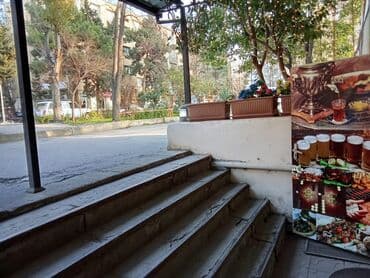 выездной ресторан кейтеринг: Obyekt icarəyə verilir. 5 mərtəbəli binanin yarim zirzəmisi. Umumi — 29