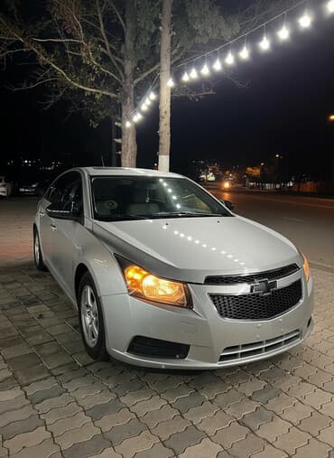 Chevrolet Cruze: 1.4 l | 2014 il 20086 km Sedan