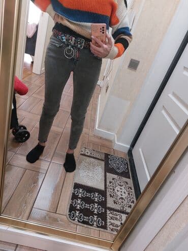 qadınlar üçün qısa cinslər: Cins salvar. Yenidir. Geyinilmiyib etiketiyledi. Sifariwle getirtdim — 4