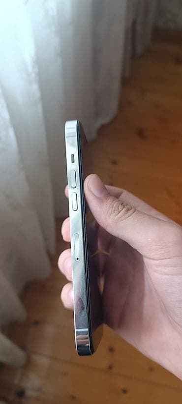 macbook pro 17: IPhone 14 Pro, 256 ГБ, Белый, Беспроводная зарядка — 4