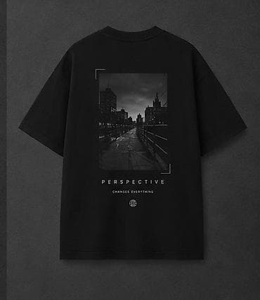 kisi salvari: Qara qrafik printli unisex T‑shirt - Rəng: qara - Kəsim — 4