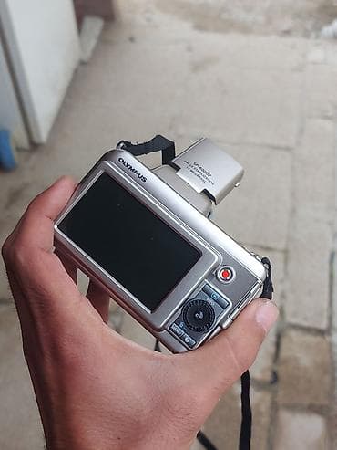 sata usb: Olympus SP-800UZ rəqəmsal fotoaparat - 30x optik zoom (4.9–147 mm — 4