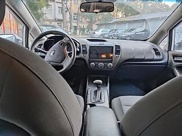 Nəqliyyat: Kia Cerato: 1.6 l | 2012 il Sedan — 2