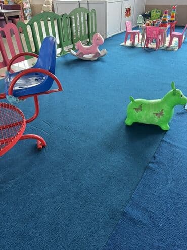 Divar kağızları, oboy: Mavi rəngli xalça örtüyü – rulon tipli - Material: sıx toxunmuş xalça — 5