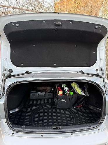 hundai terracan: Hyundai Sonata sedan - Kuzov rəngi: gümüşü - Geniş və rahat salon — 5