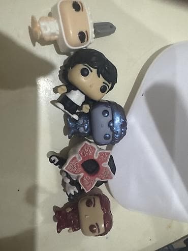 Qiymet 4-10azn Kinder joy stranger things Funko Pop üslublu mini