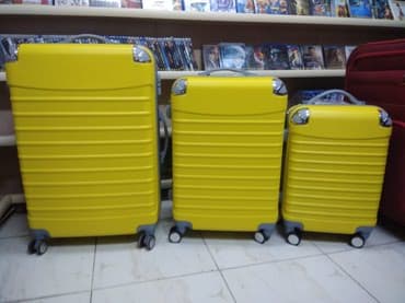 təkərli camadan: Camadan satisi.Her olcude cemodan var.Magaza Yasamal parkina yaxin — 1